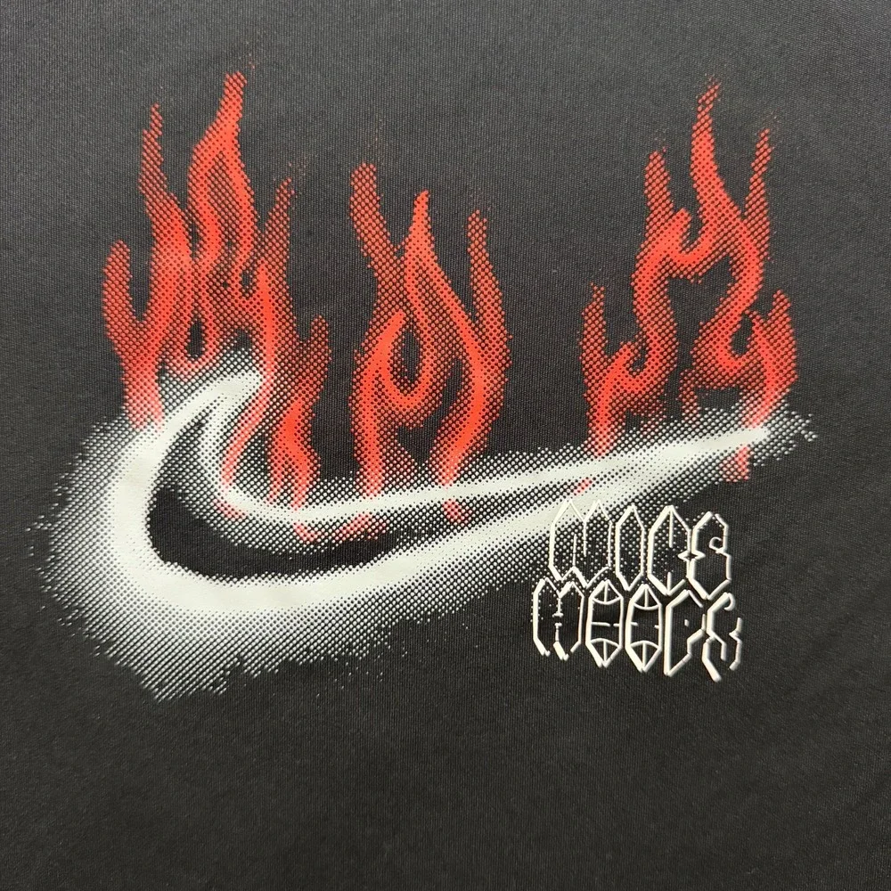 Nike Hoops Boys XL Black Dri-Fit Flame Swoosh Graphic Basketball T-Shirt Tee